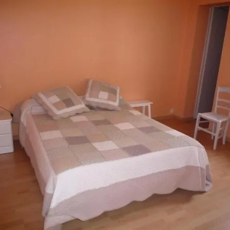 D'anjou Maisonnette T3 Avec Cour Villa *