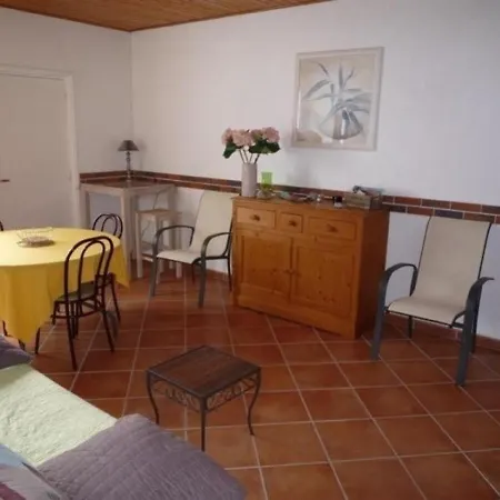 Villa D'anjou Maisonnette T3 Avec Cour
