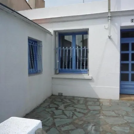 D'anjou Maisonnette T3 Avec Cour Villa